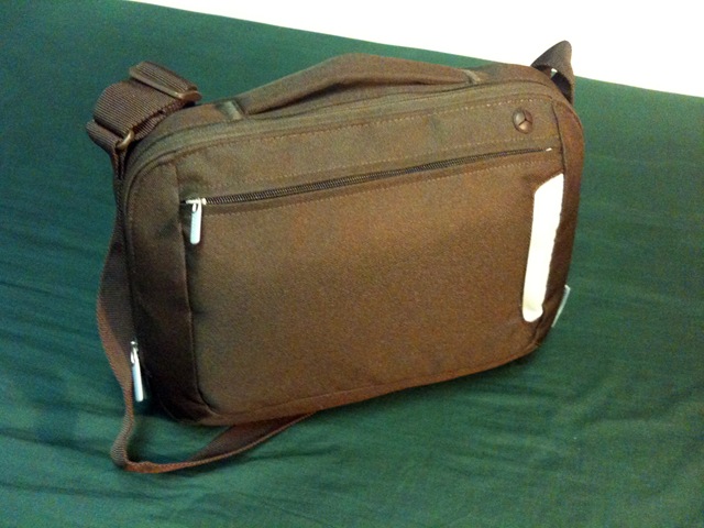 Belkin Belkin Mini Messenger Case notebook carrying bag F8N102eaBR 